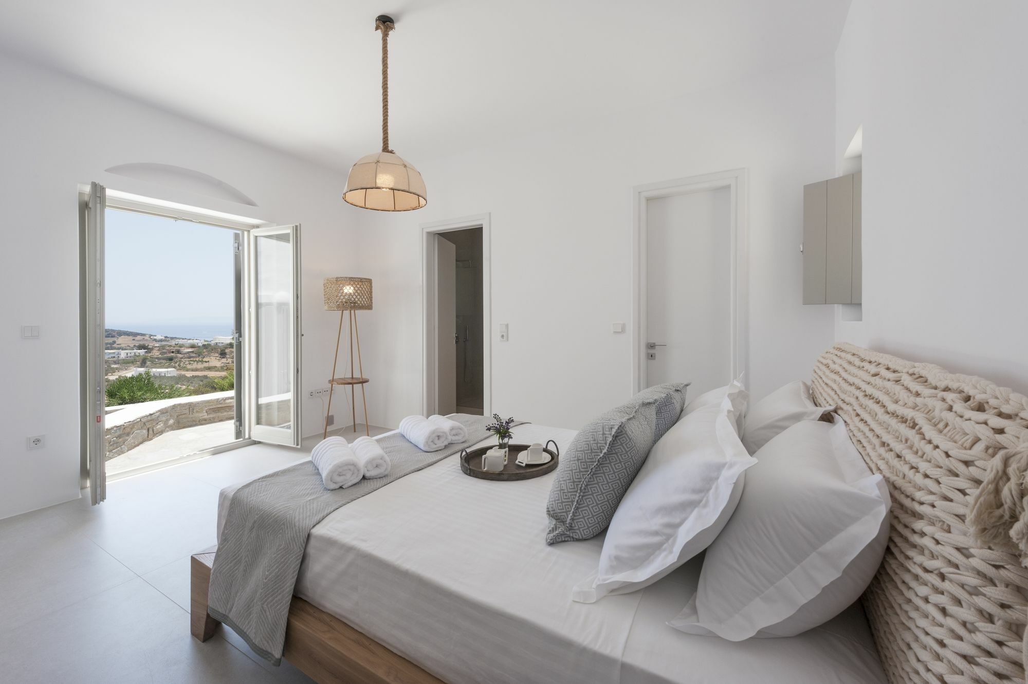 Niriides Luxury Villas อลิกิ ภายนอก รูปภาพ