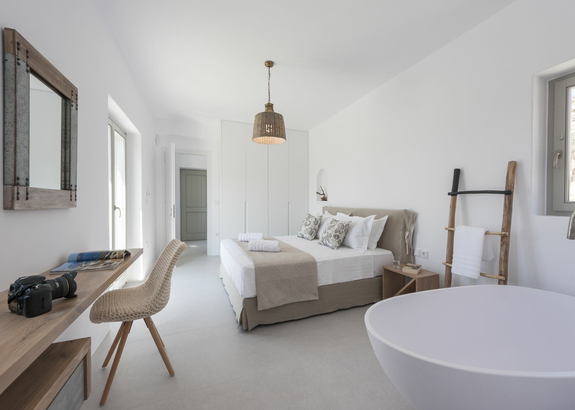 Niriides Luxury Villas อลิกิ ภายนอก รูปภาพ