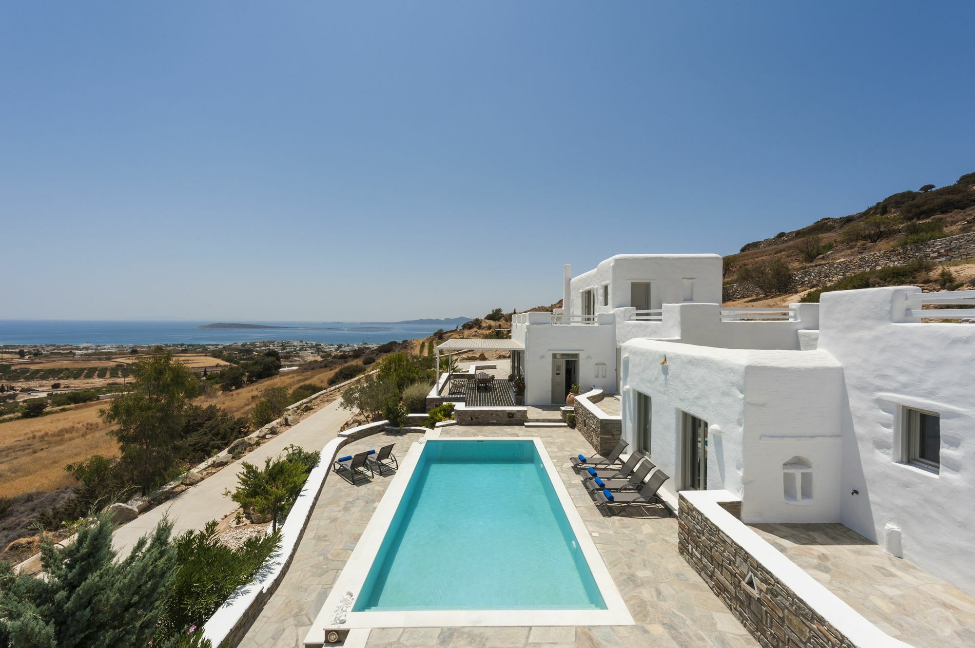 Niriides Luxury Villas อลิกิ ภายนอก รูปภาพ