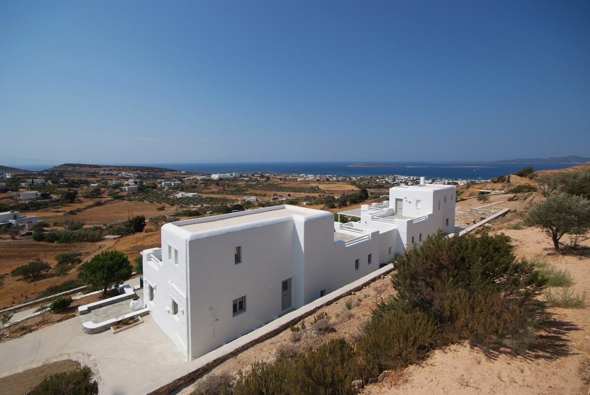 Niriides Luxury Villas อลิกิ ภายนอก รูปภาพ