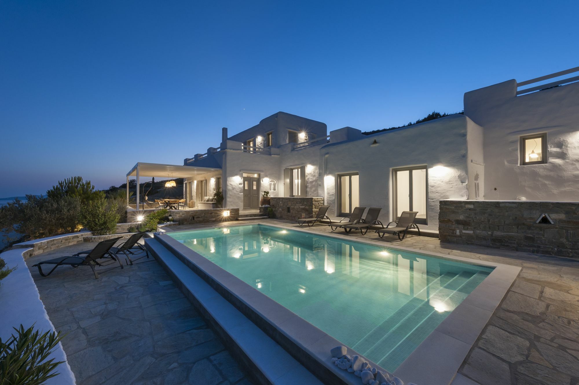 Niriides Luxury Villas อลิกิ ภายนอก รูปภาพ